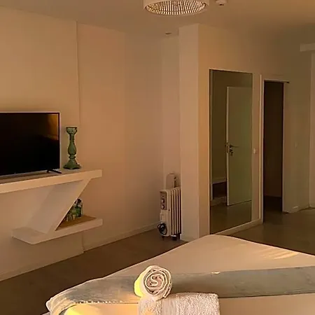 Brandao House Almada