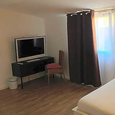 Brandao House Hotel *