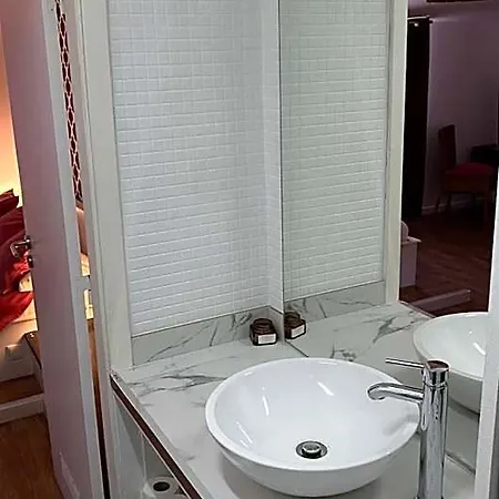 Hotel Brandao House *